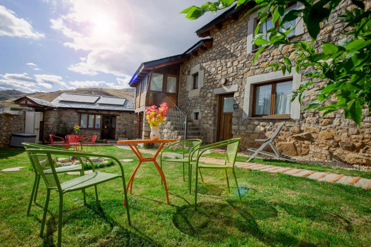 Casas Rurales Entre Babia Y La Luna Villafeliz エクステリア 写真