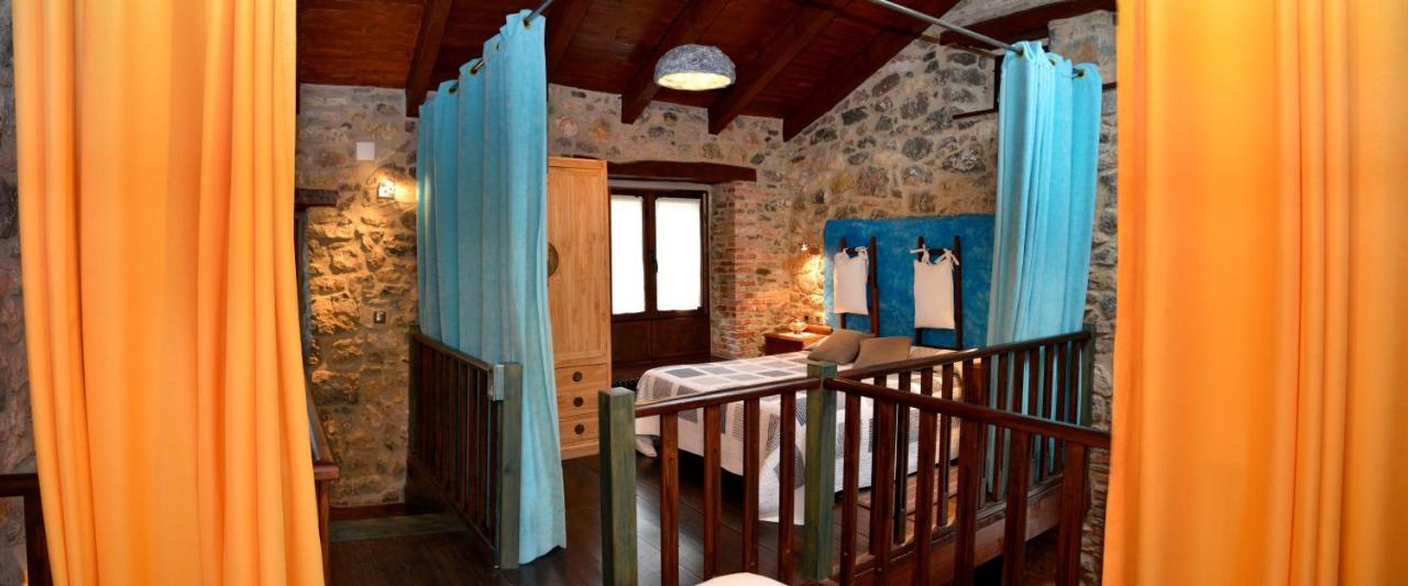 Casas Rurales Entre Babia Y La Luna Villafeliz エクステリア 写真